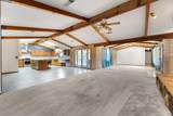 22709 Rodeo Avenue - Photo 10