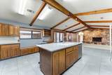 22709 Rodeo Avenue - Photo 18