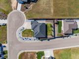 1560 Carl Court - Photo 2