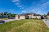 1560 Carl Court - Photo 4