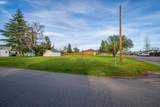 550 Bayles Avenue - Photo 47
