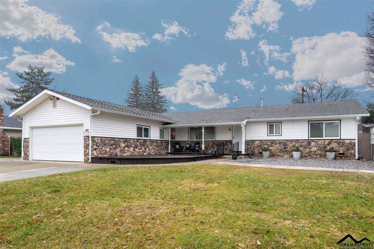 1480 Robinson Drive - Photo 1