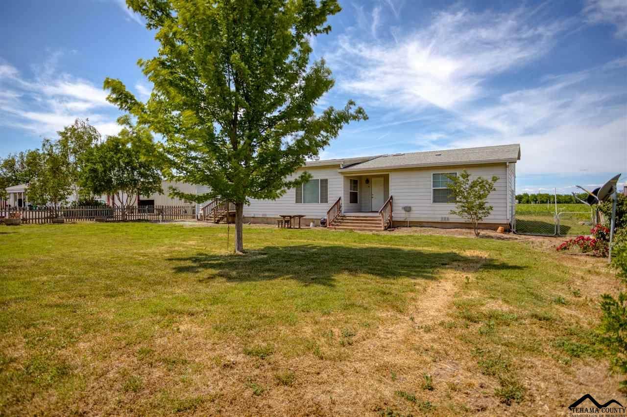 12353 Hwy 99 E - Photo 1