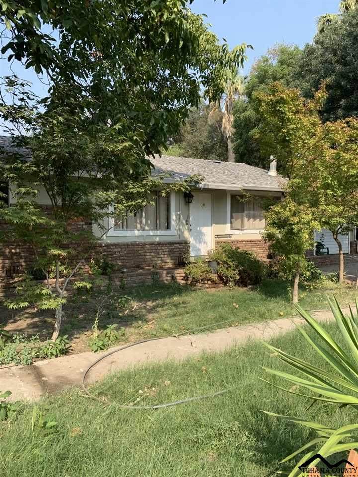 7767 Sherwood Blvd. - Photo 1