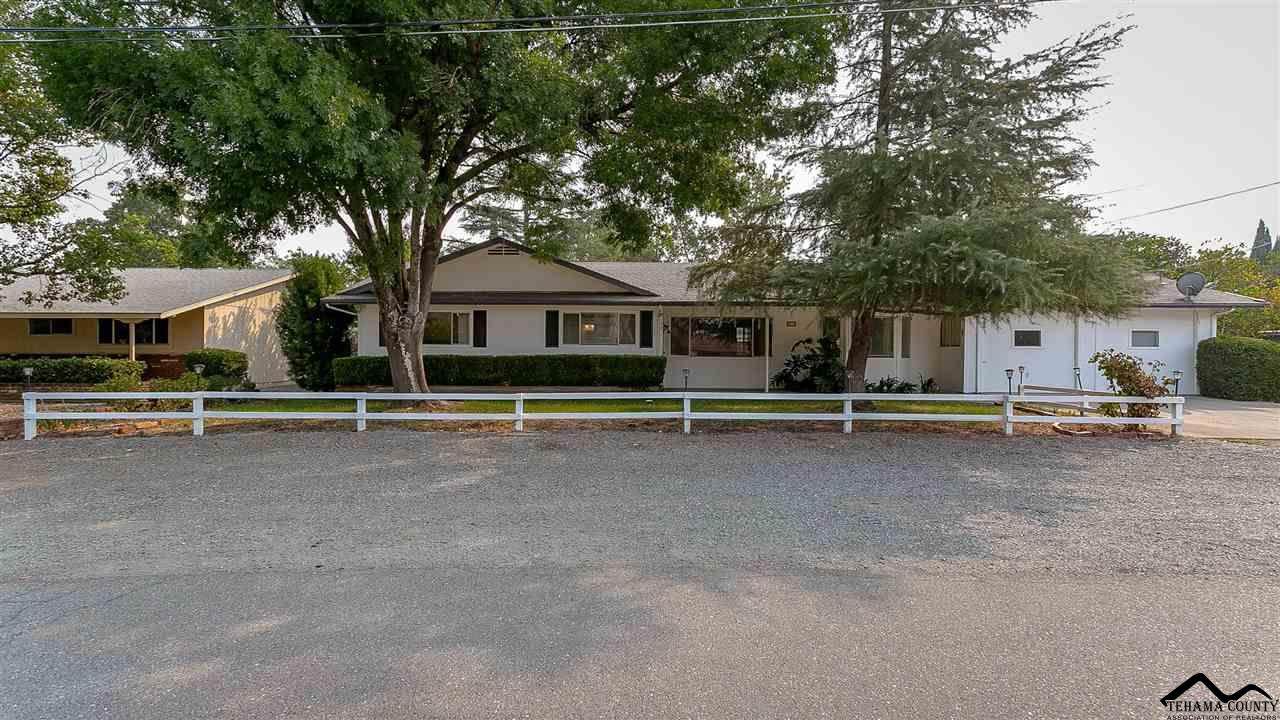 90 Howell Avenue - Photo 1