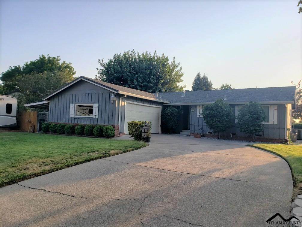 180 Nina Avenue - Photo 1