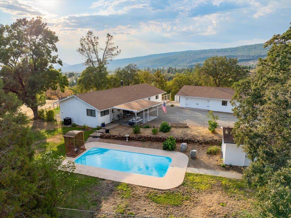 5512 Woodcutters Way - Photo 1