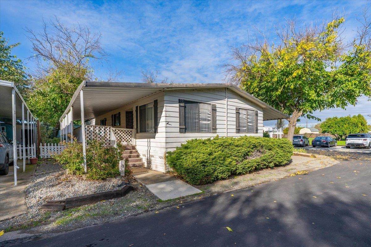 11705 SP 13 Parey Avenue - Photo 1