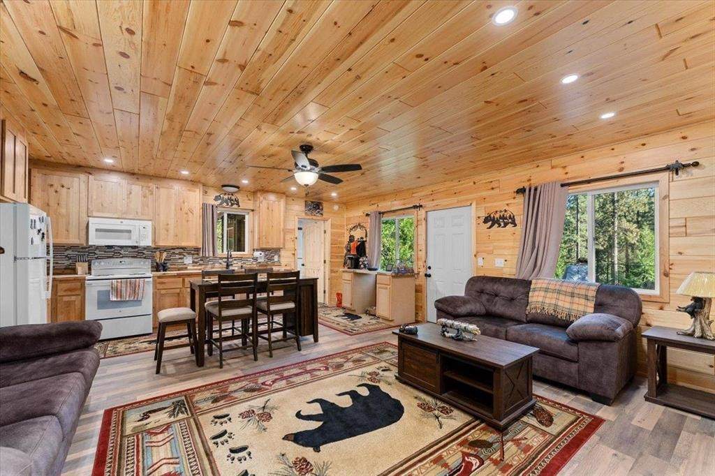 38790 Aspen Lane West - Photo 1