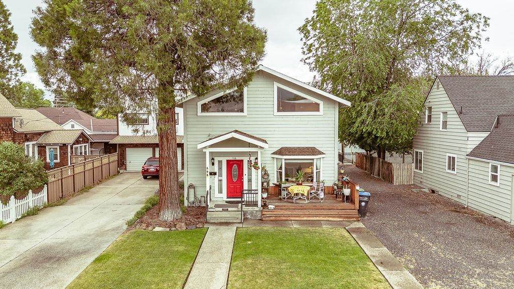 708 Cottage Street - Photo 1