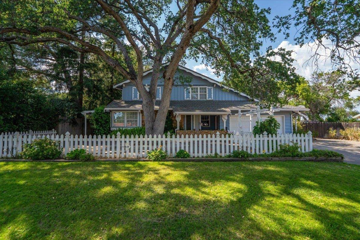 1440 Robinson Drive - Photo 1