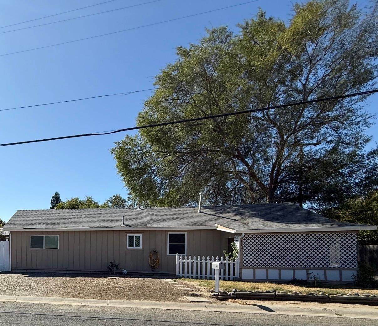 420 Green Street - Photo 1