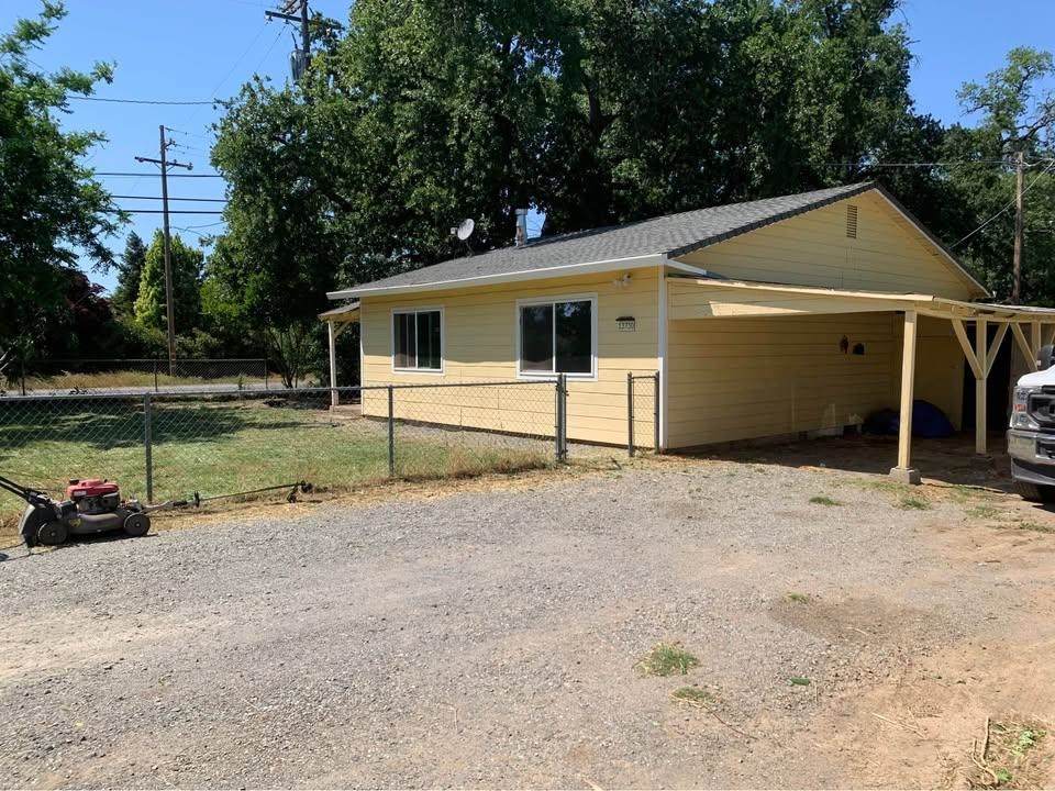 13734 Trinity Avenue - Photo 1