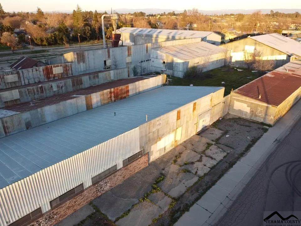 1575 East Street - Photo 1