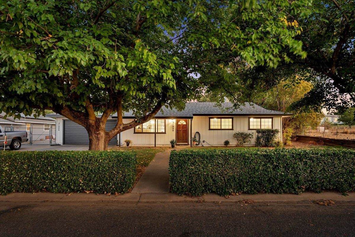 21999 Riverside Avenue - Photo 1