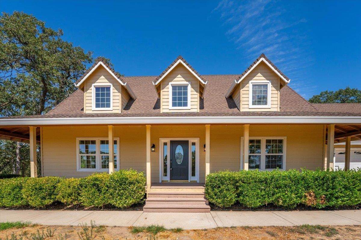 17080 Hooker Creek Road - Photo 1