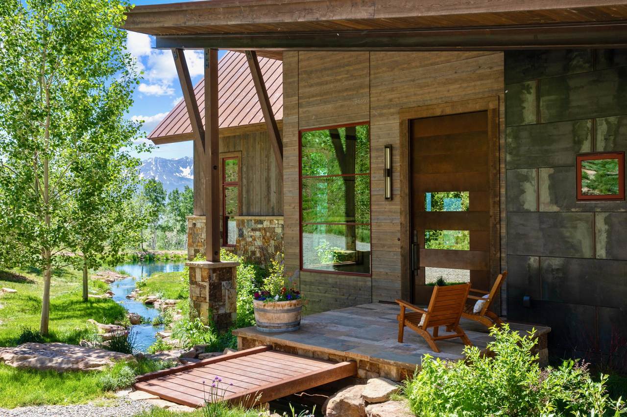 https://bt-photos.global.ssl.fastly.net/telluride/1280_boomver_9_42804-2.jpg