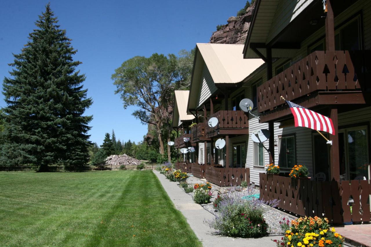 2101 Main Street - Photo 1