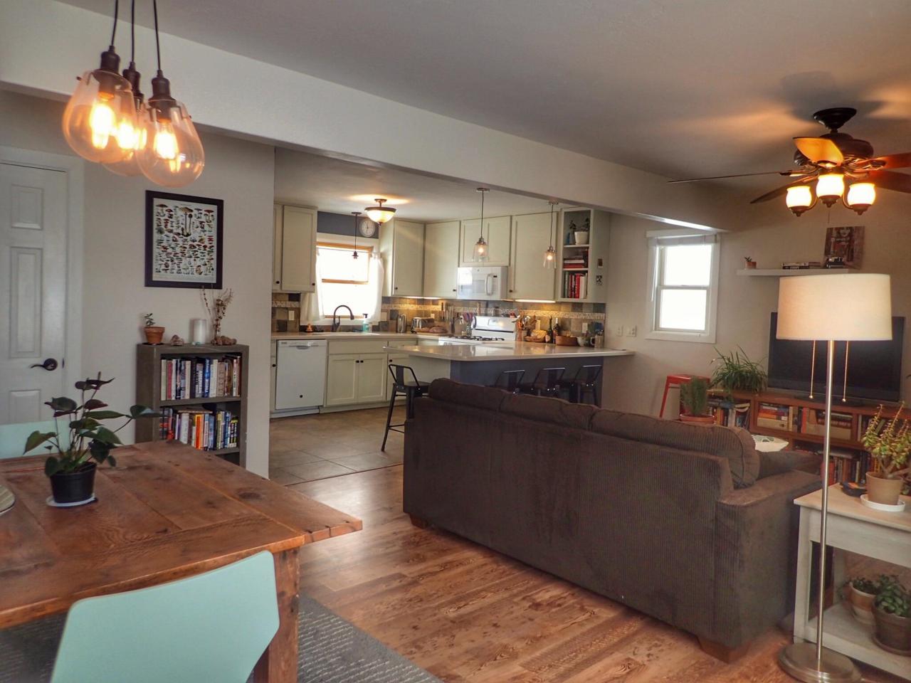 1425 Pine Street - Photo 1