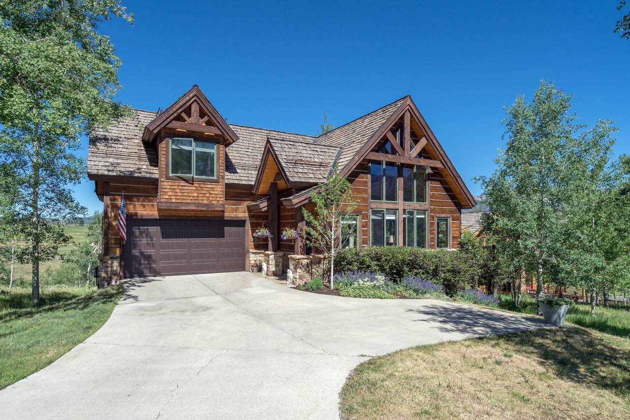 105 Eagle Drive - Photo 1