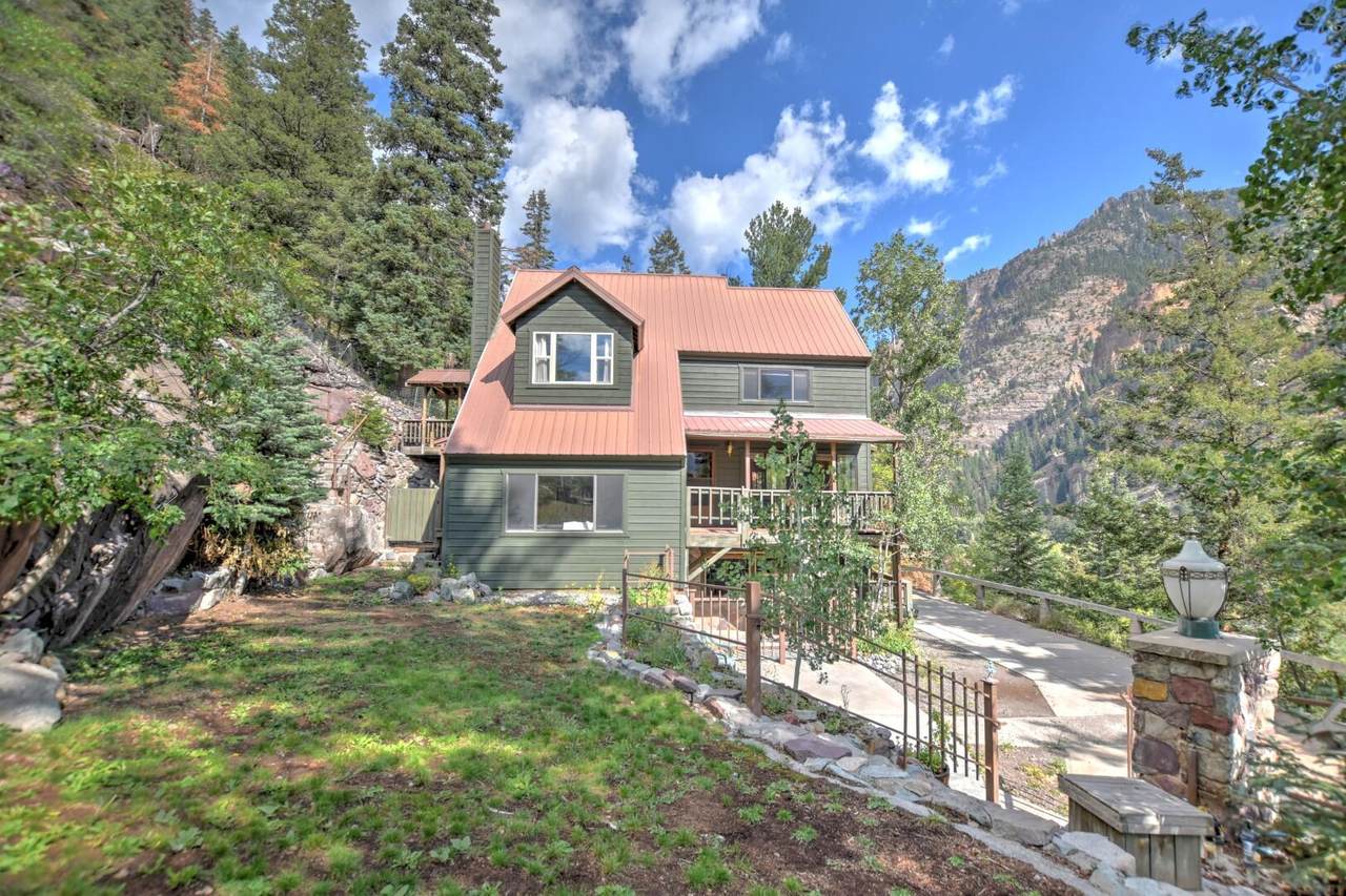 1310 Oak Street - Photo 1