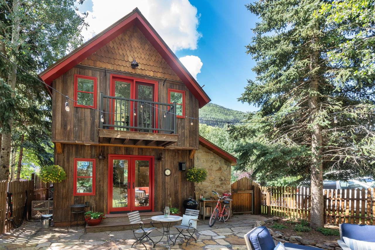 108 Columbine Street - Photo 1