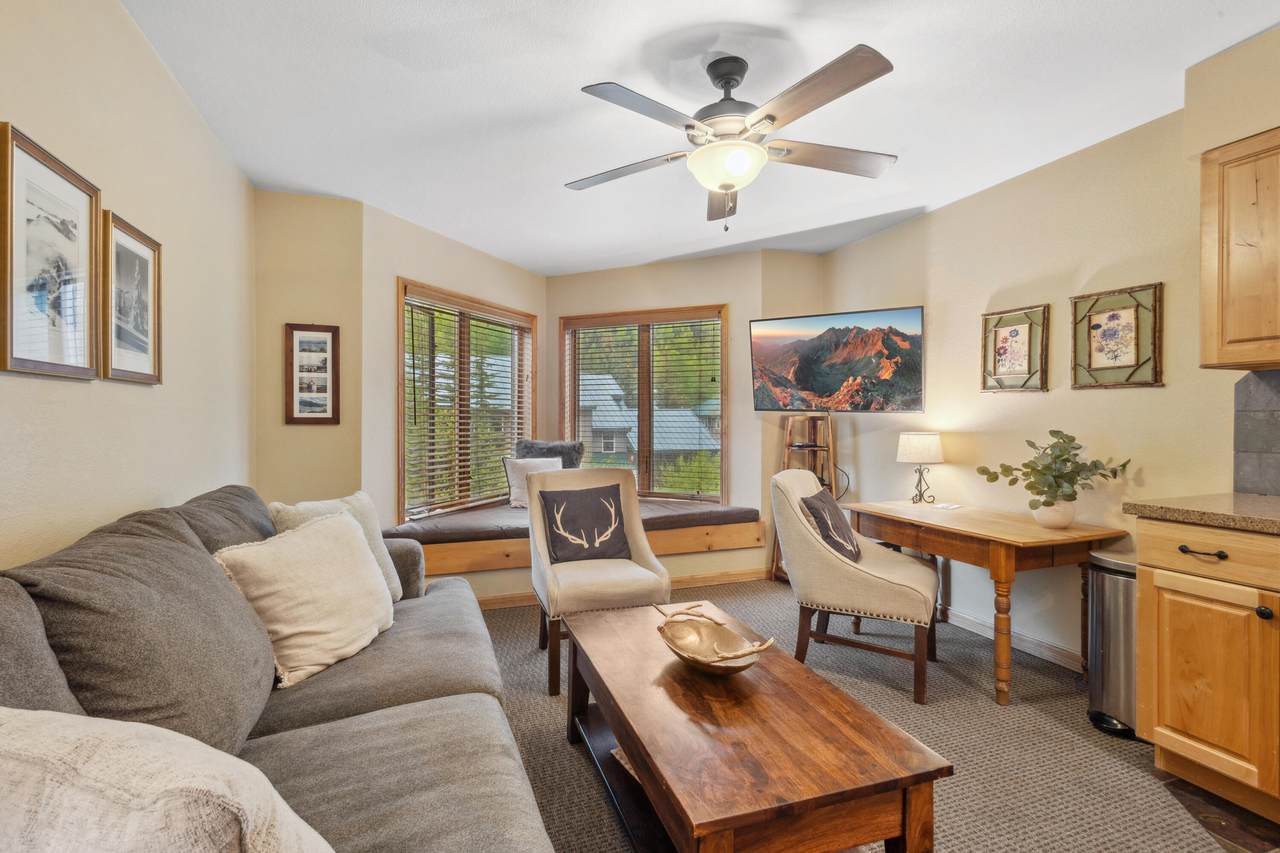 651 Pacific Avenue - Photo 1