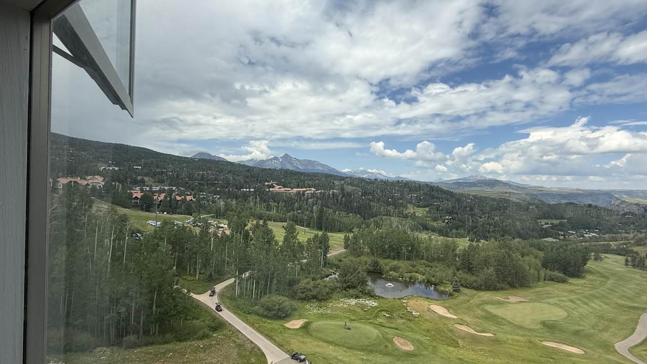 136 Country Club Drive - Photo 1