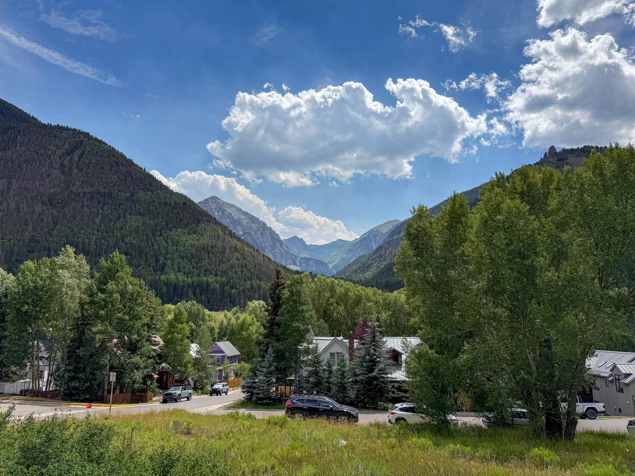 835 Columbia Avenue - Photo 1