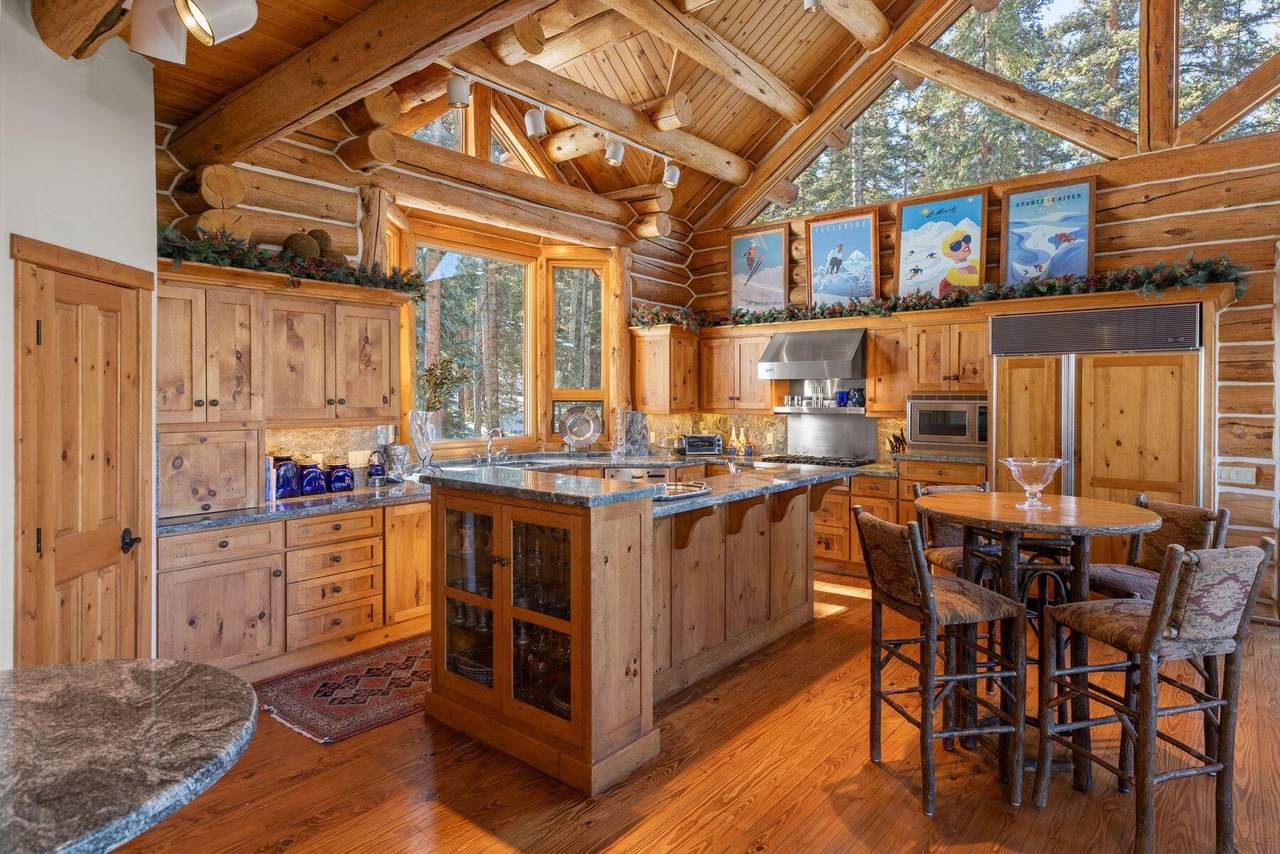 https://bt-photos.global.ssl.fastly.net/telluride/1280_boomver_1_44333-2.jpg