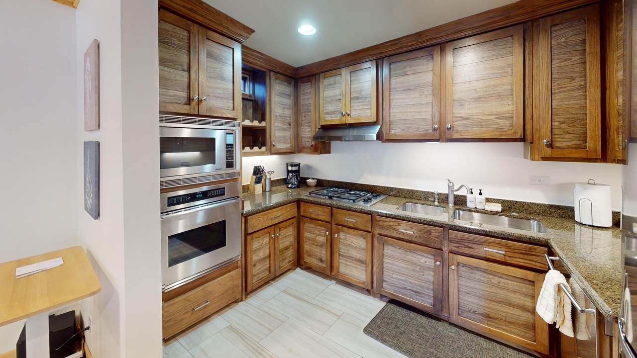 https://bt-photos.global.ssl.fastly.net/telluride/1280_boomver_1_44350-2.jpg