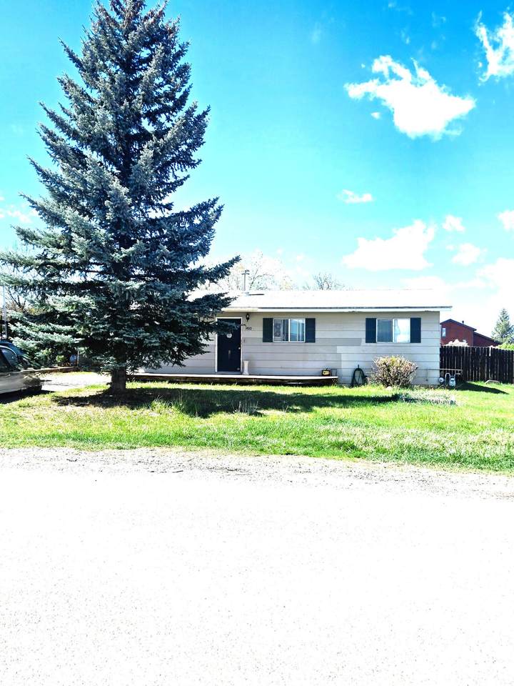 1460 Pine Street - Photo 1