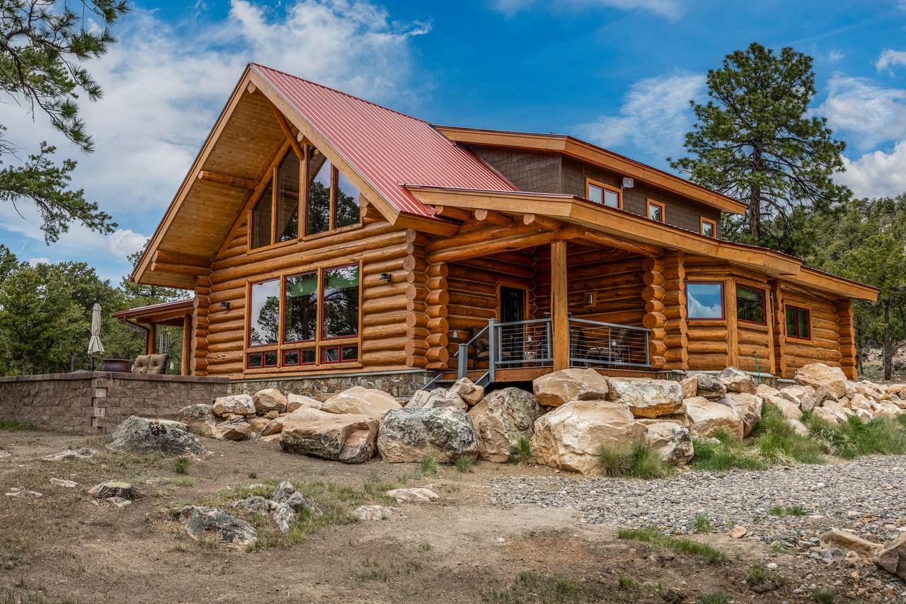548 Pleasant Valley Drive - Photo 1