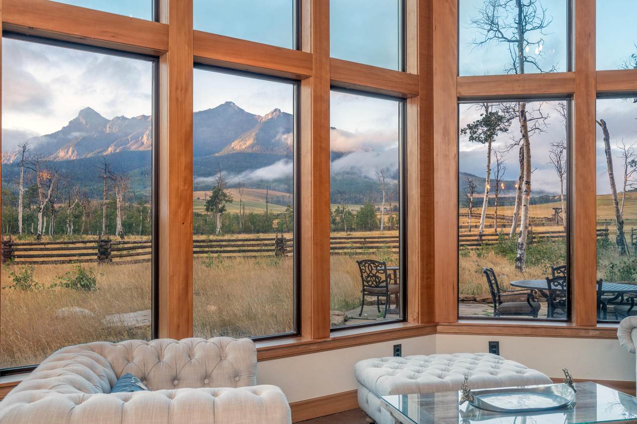 https://bt-photos.global.ssl.fastly.net/telluride/1280_boomver_1_44540-2.jpg