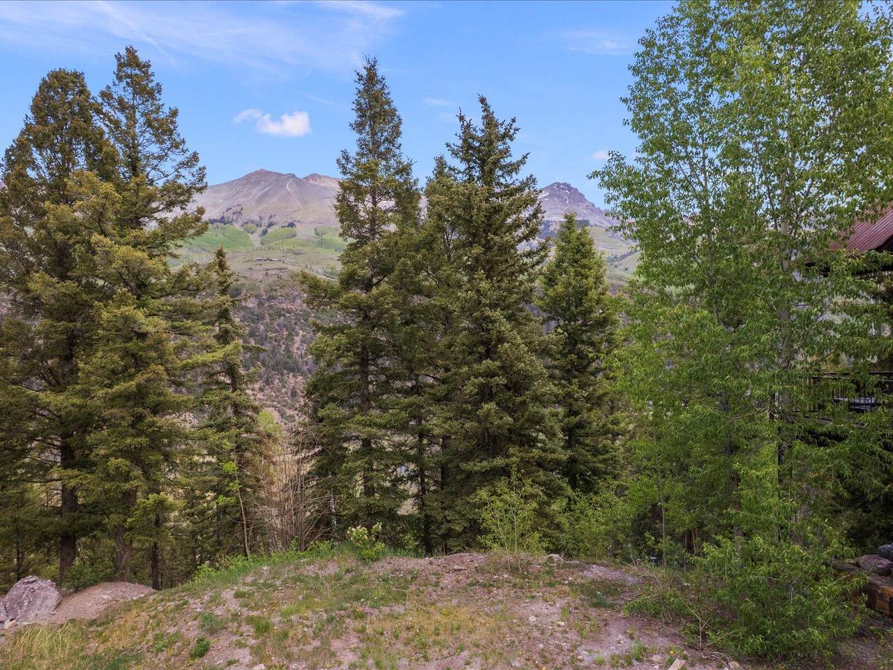 https://bt-photos.global.ssl.fastly.net/telluride/1280_boomver_1_44547-2.jpg