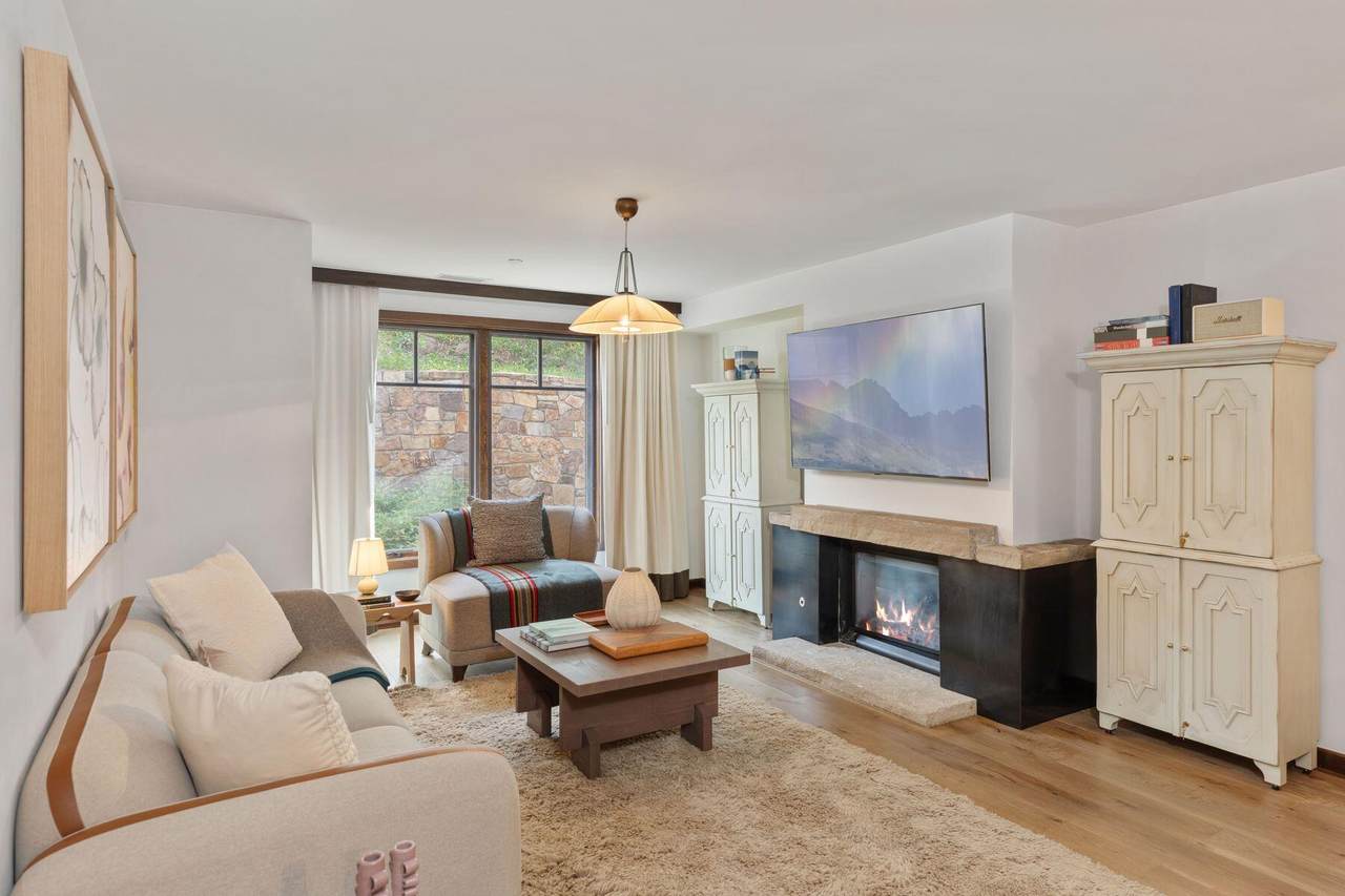 https://bt-photos.global.ssl.fastly.net/telluride/1280_boomver_1_44557-2.jpg