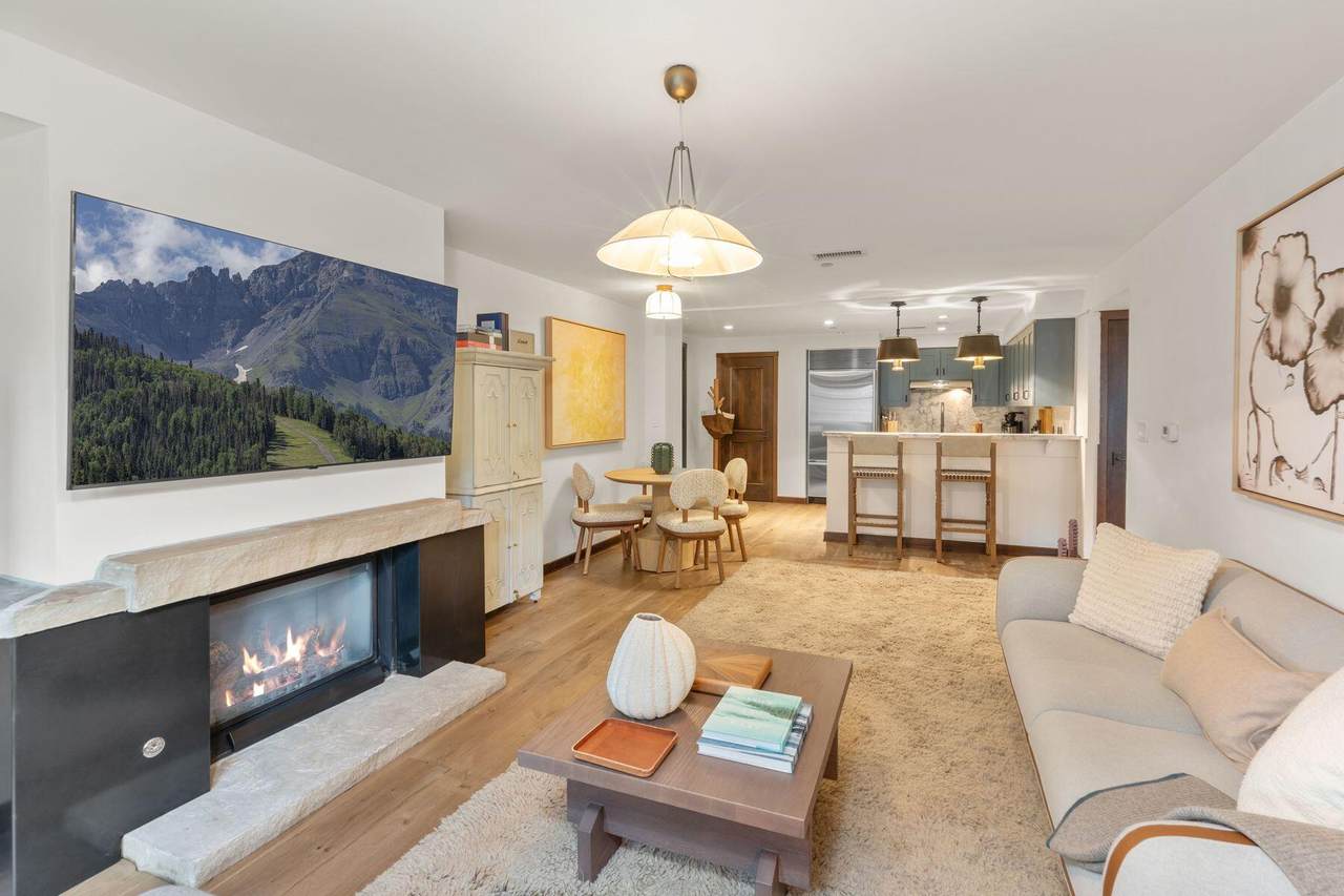 https://bt-photos.global.ssl.fastly.net/telluride/1280_boomver_1_44557-2.jpg