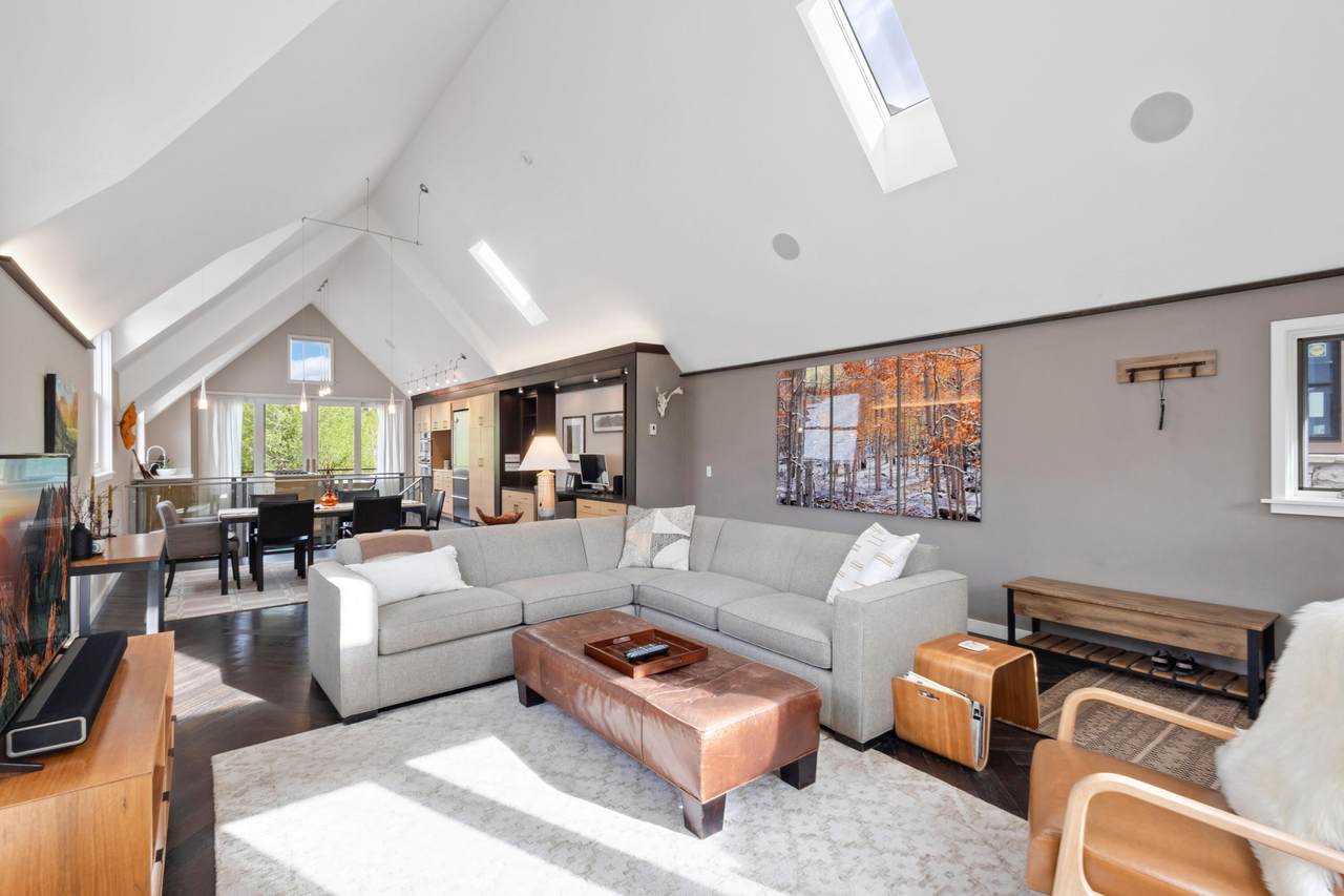 https://bt-photos.global.ssl.fastly.net/telluride/1280_boomver_1_44563-2.jpg