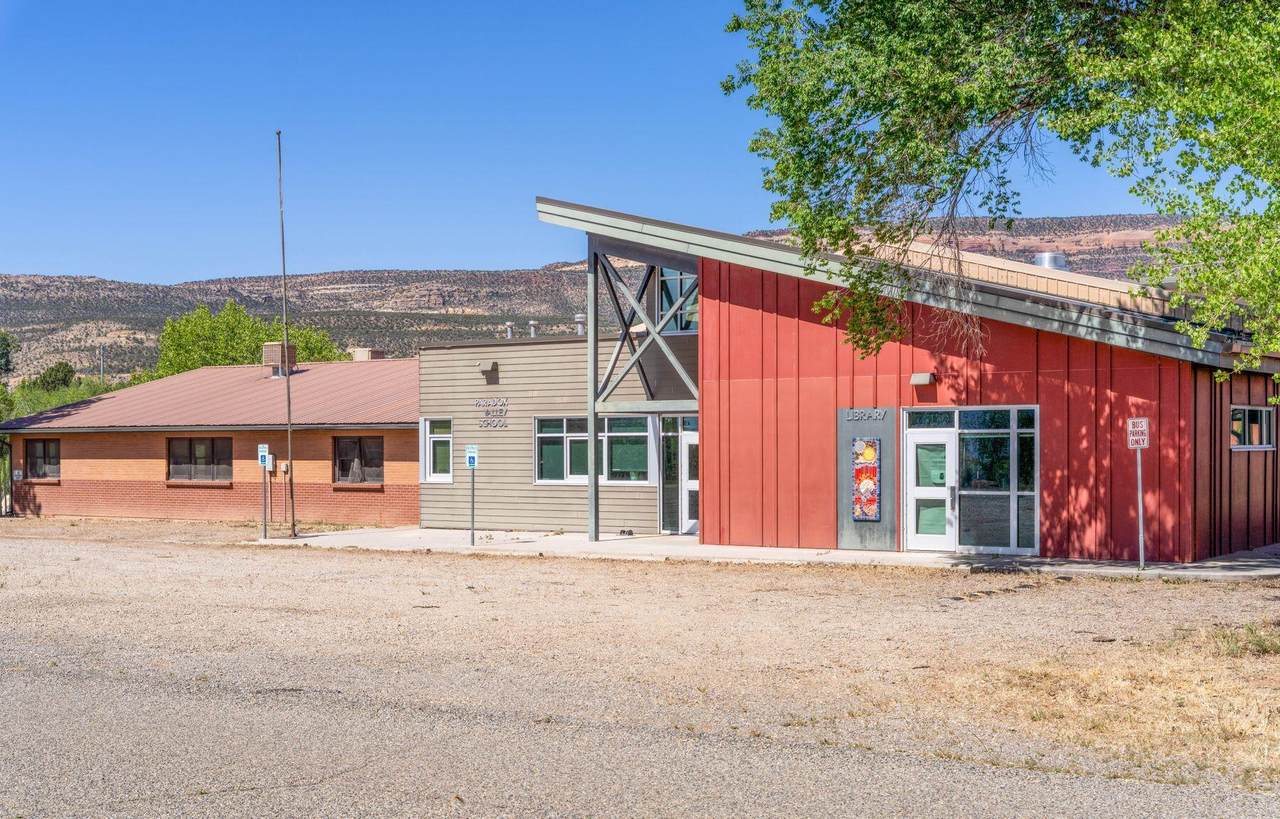 21501 600 Road - Photo 1
