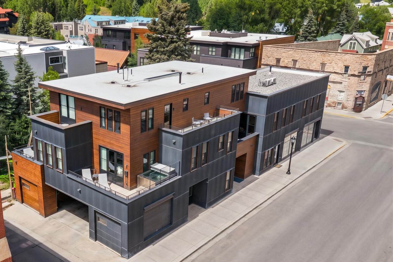 150 Pacific Avenue - Photo 1