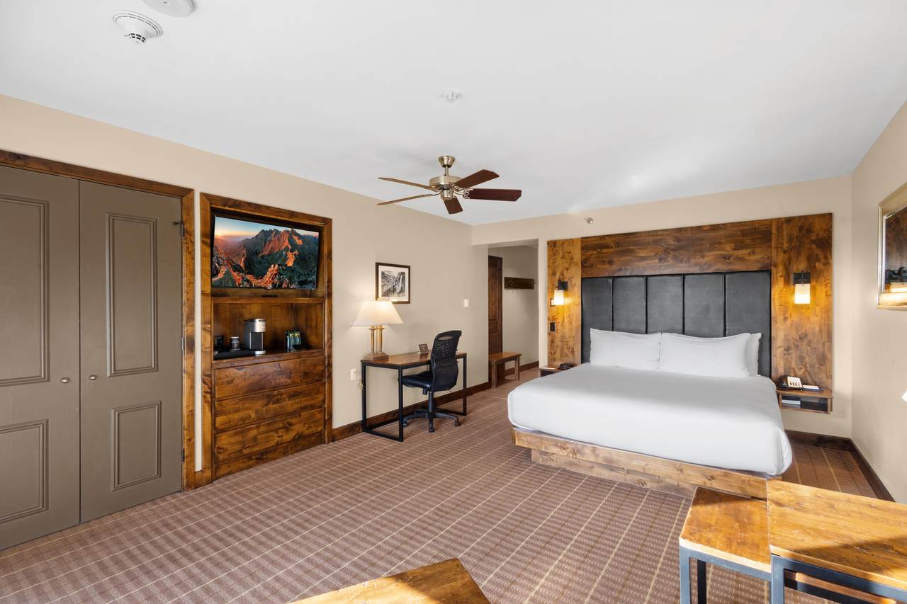 https://bt-photos.global.ssl.fastly.net/telluride/1280_boomver_1_44705-2.jpg
