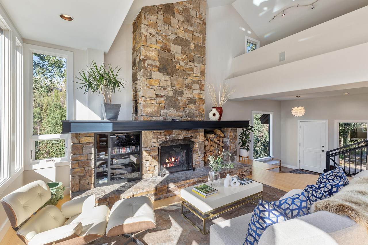 815 Saddle Horn Lane - Photo 1