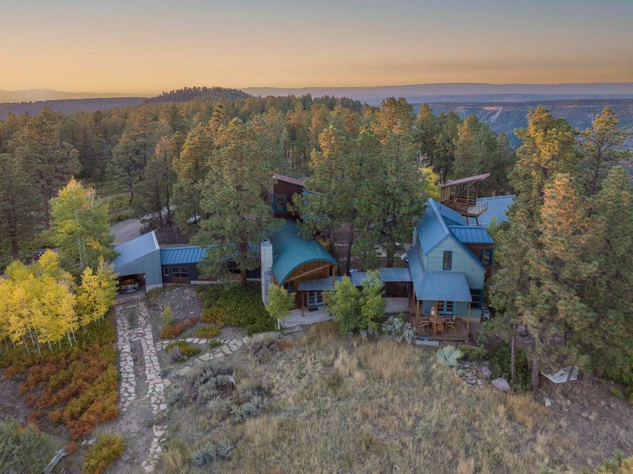 https://bt-photos.global.ssl.fastly.net/telluride/1280_boomver_1_44712-2.jpg