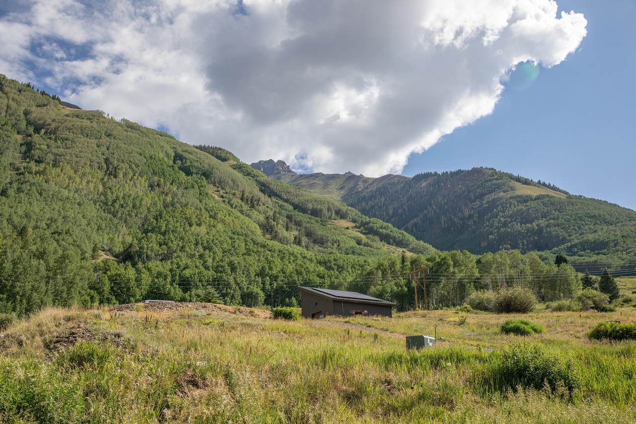 https://bt-photos.global.ssl.fastly.net/telluride/1280_boomver_1_44725-2.jpg