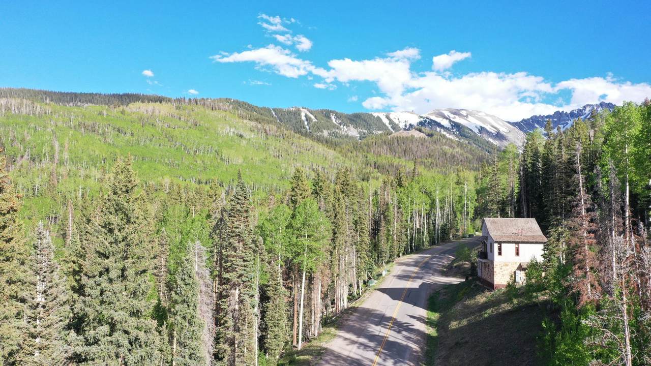 https://bt-photos.global.ssl.fastly.net/telluride/1280_boomver_1_44726-2.jpg