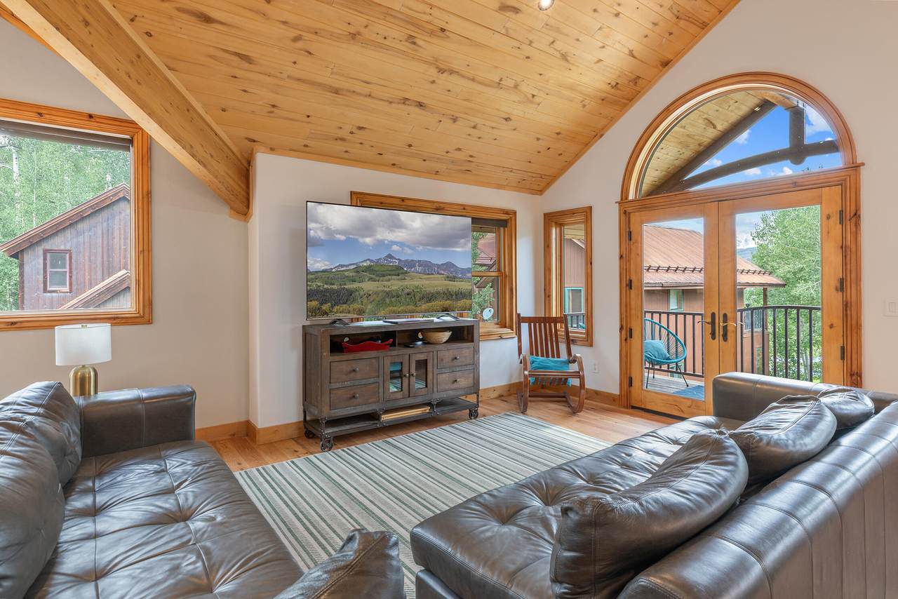 https://bt-photos.global.ssl.fastly.net/telluride/1280_boomver_1_44733-2.jpg