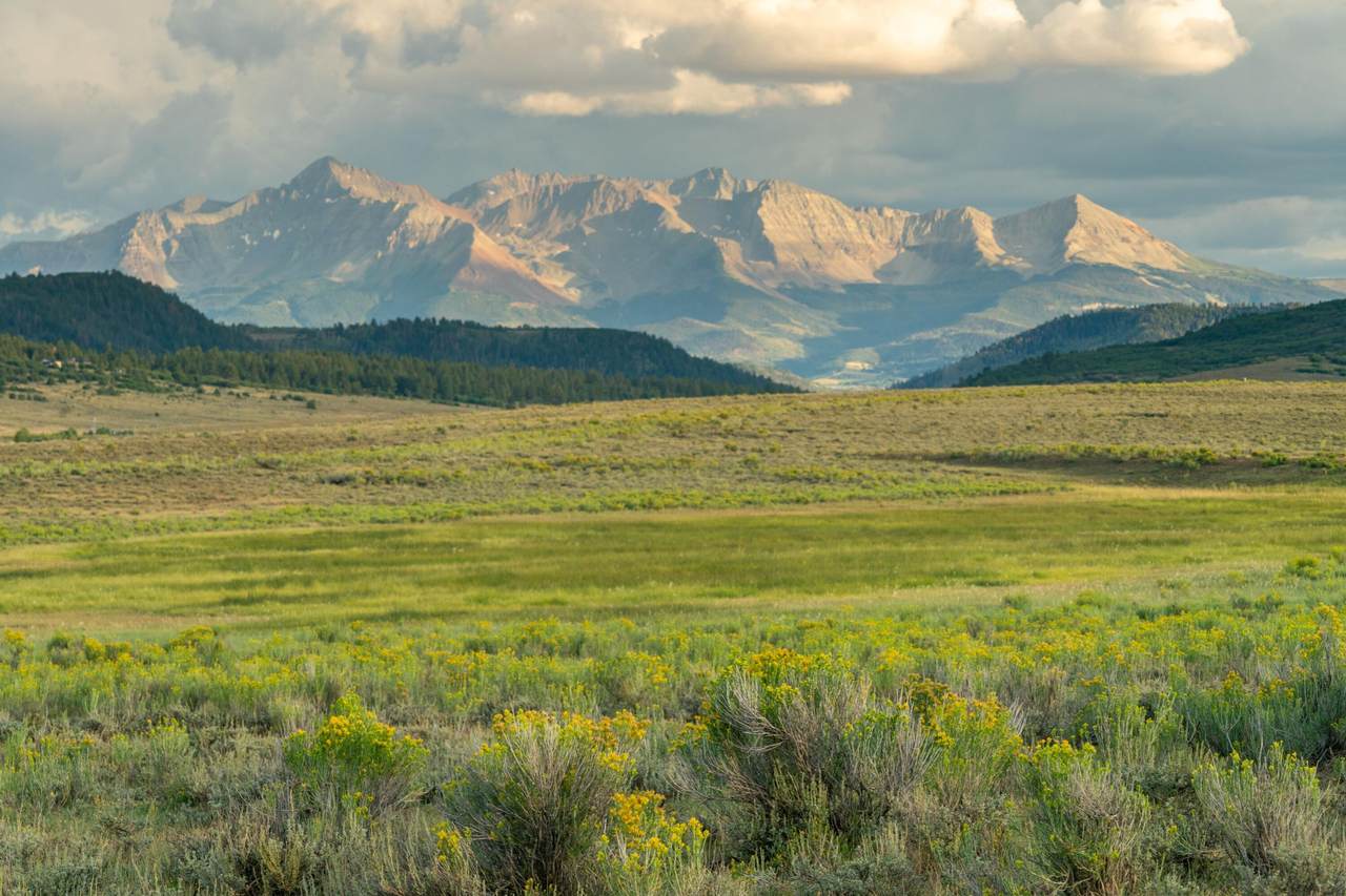 https://bt-photos.global.ssl.fastly.net/telluride/1280_boomver_1_44793-2.jpg