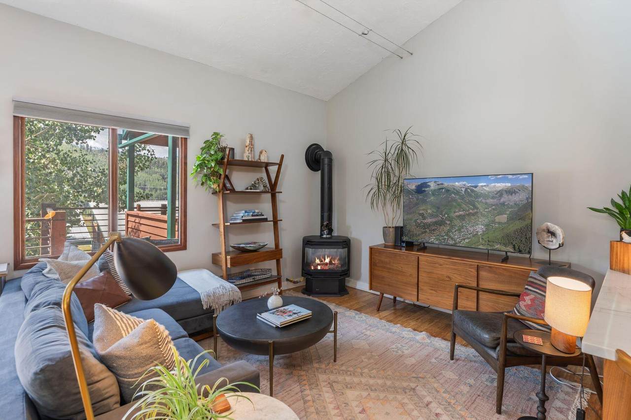 https://bt-photos.global.ssl.fastly.net/telluride/1280_boomver_1_44831-2.jpg