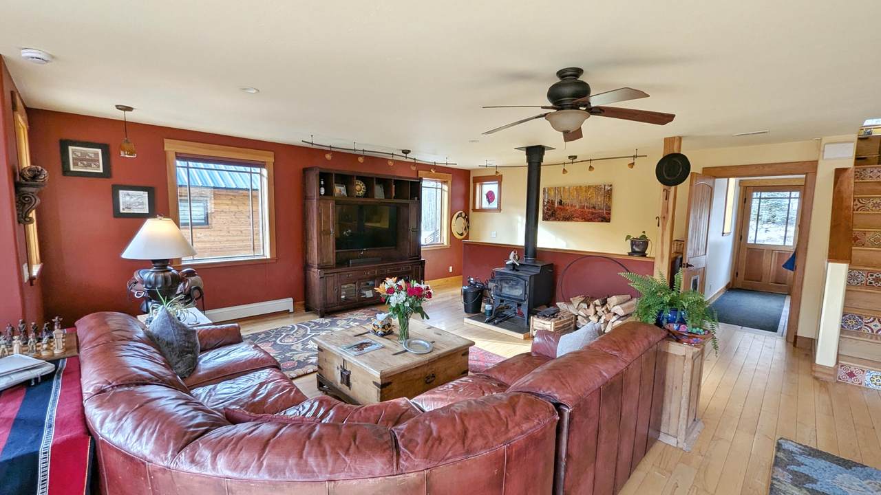 https://bt-photos.global.ssl.fastly.net/telluride/1280_boomver_17_44177-2.jpg