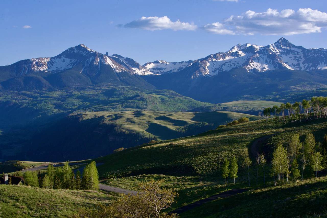 https://bt-photos.global.ssl.fastly.net/telluride/1280_boomver_2_43593-2.jpg
